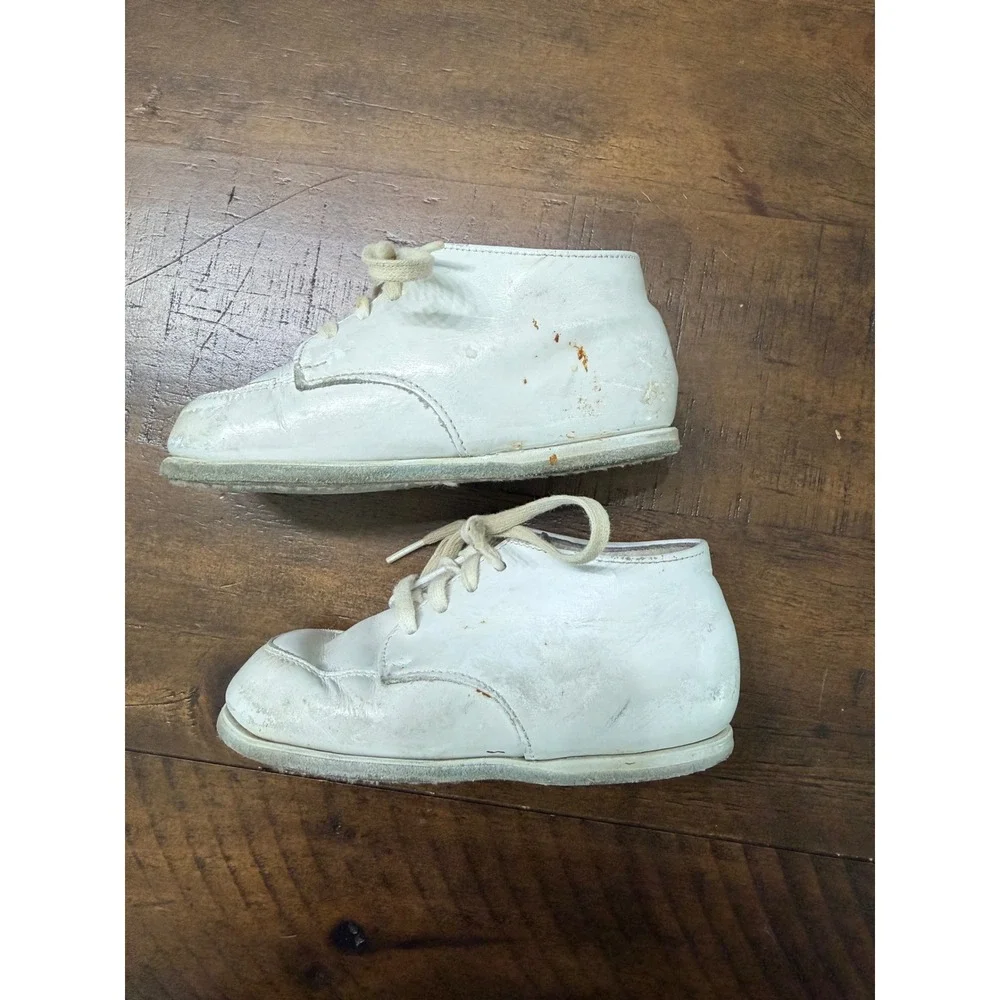 Stride Rite Vintage White Leather Baby Walking Shoes High Top Lace Up Size 5.5 E